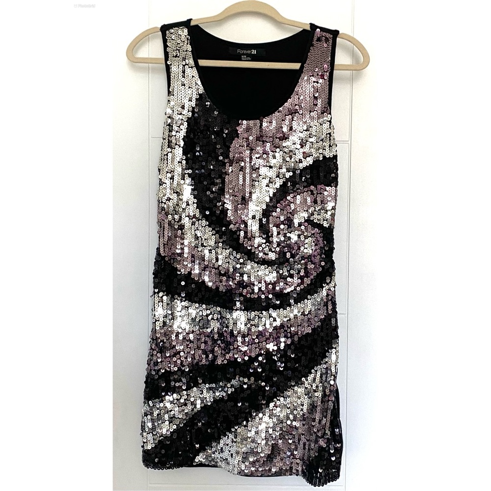 Sequin dress, stretch material